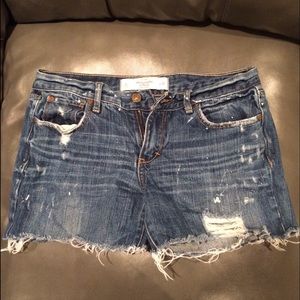 Destroyed a&f shorts