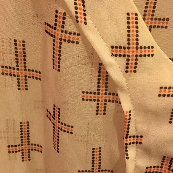 High low blouse top flowy fun roll up sleeves - Picture 2 of 4