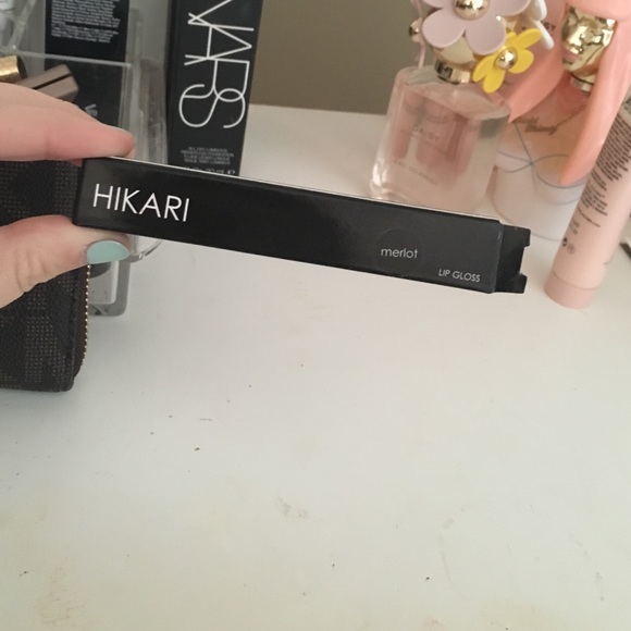 Hikari lipgloss