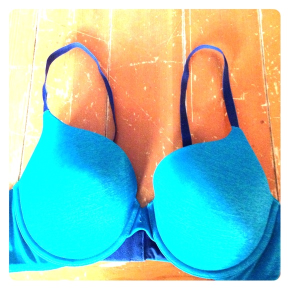 Victoria's Secret T-Shirt Bra