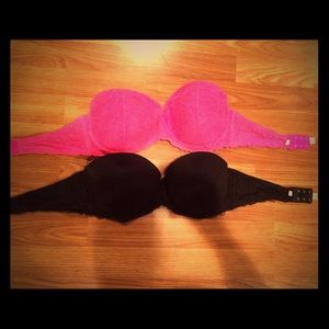 2 Victoria's Secret push-up bras