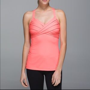 Lululemon Wrap it up Tank, size 8