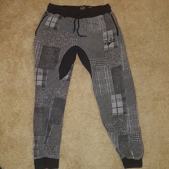 Joggers - Picture 3 of 4