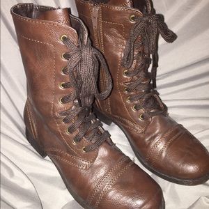 Combat boots! (with zipper)