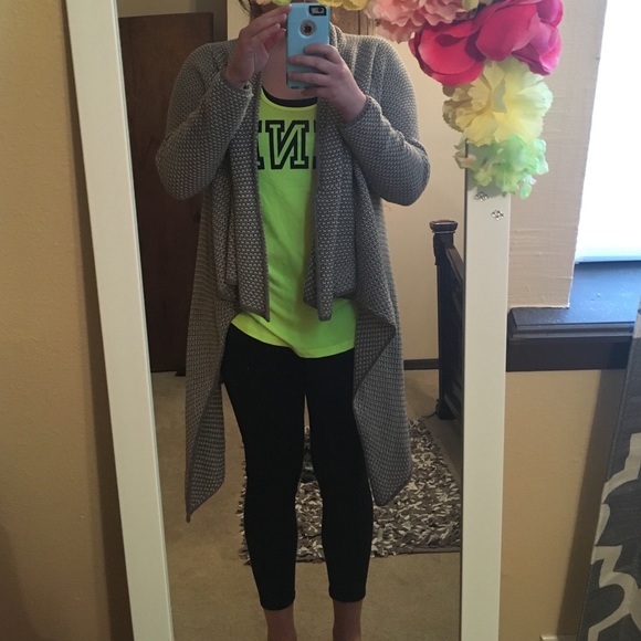 Dainty Hooligan cardigan