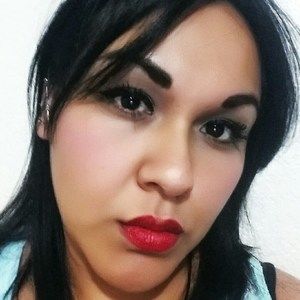 Meet your Posher, Isela