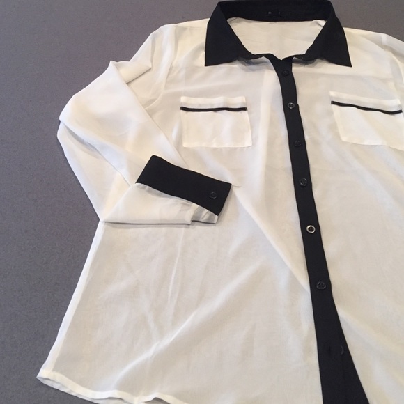 Mine Tops - Beautiful Sheer Blouse!