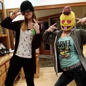 Meet your Posher, Anya