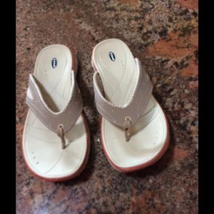 Dr Scholls flipflops tan with orange trim size 6.5