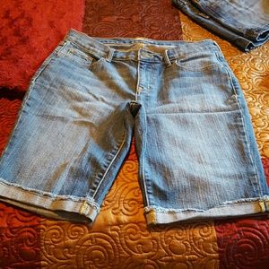 Cute frayed cuffed Bermuda Jean Shorts