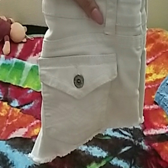 Mudd white shorts - Picture 3 of 3