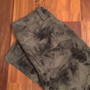 **SOLD**HUE Jean Leggings; Gray/Black; Size S