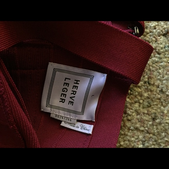 Designer Herve Leger Keyhole Bandage dress - Picture 4 of 4