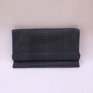 Urban Expressions Blue/Gray Clutch