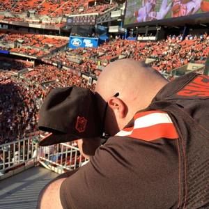 Meet your Posher, Logan