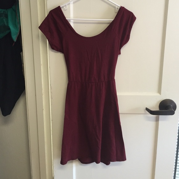 LA Hearts Open Back Dress