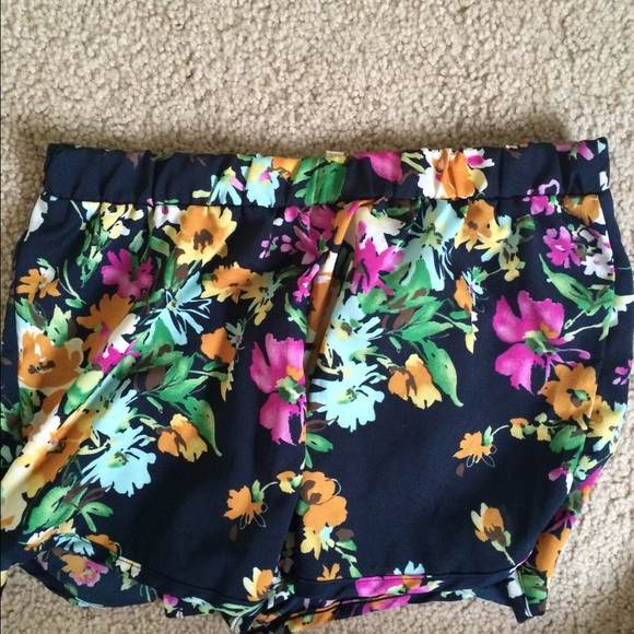 Navy blue floral flowy shorts