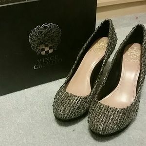 Vince Camuto Shoes - Black and Silver Tweed Vince Camuto Zella Shoe Vince Camuto Shoes - Black and Silver Tweed Vince Camuto Zella Shoe