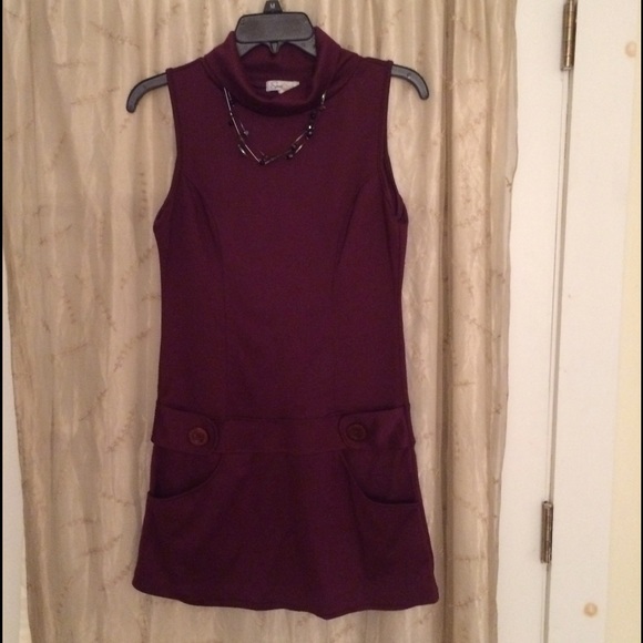 Maroon dress - Picture 4 of 4