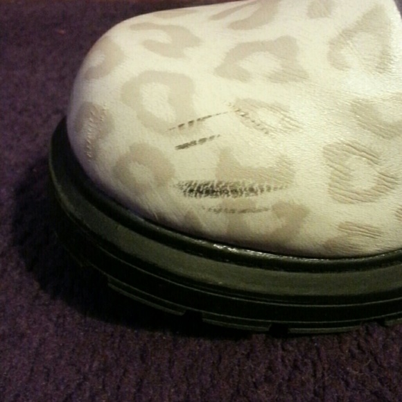 Cute combat  boots - Picture 2 of 4