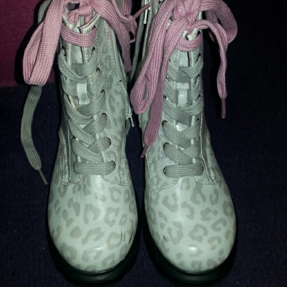 Cute combat  boots - Picture 4 of 4