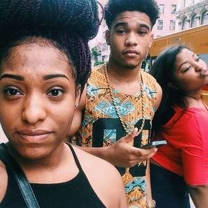 Meet your Posher, Destin