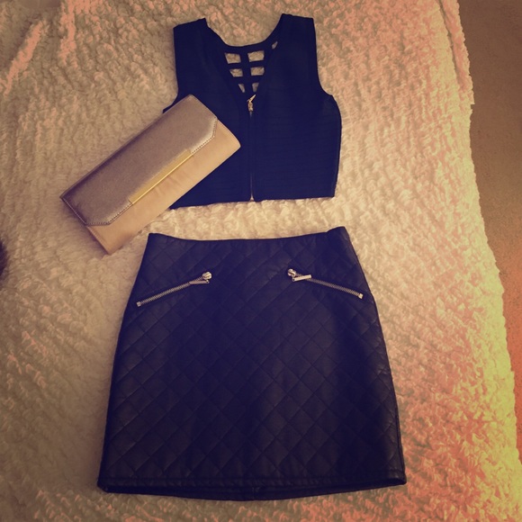 Quilted faux leather mini skirt