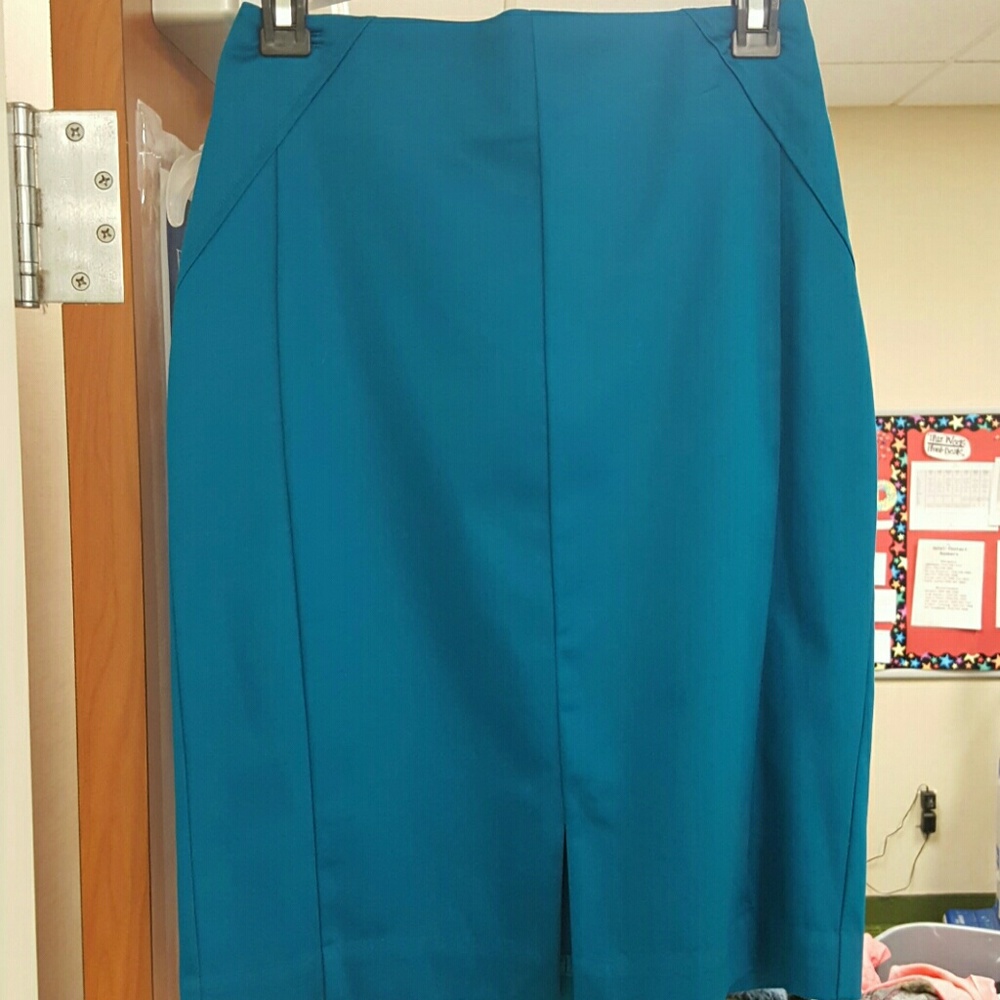 Women's Worthington pencil skirt