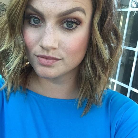 Meet your Posher, Brittany - Picture 3 of 6