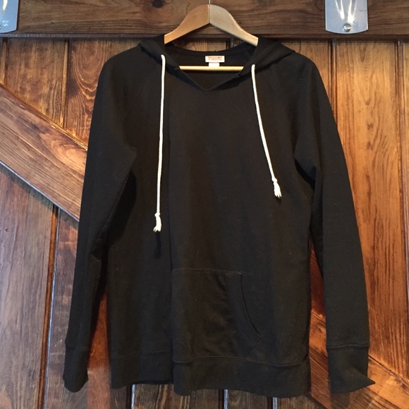 Black Fitted Hoodie