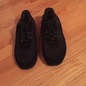 Skazz 10M (Women's 7.5) hip hop shoes