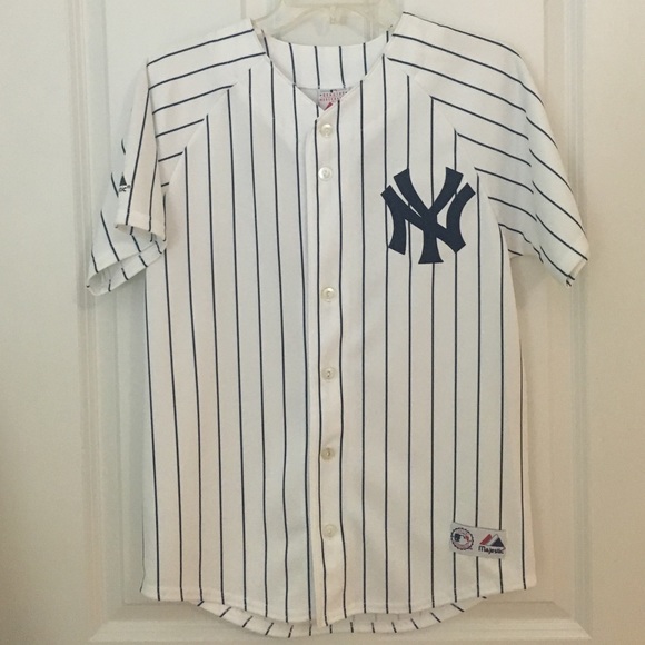 Youth large Yankee jersey