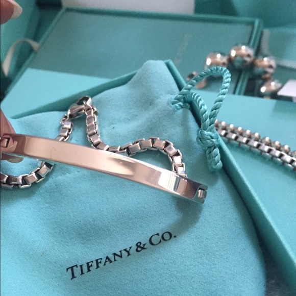 ❌SOLD❌Tiffany and co. Venetian Id Bar bracelet!
