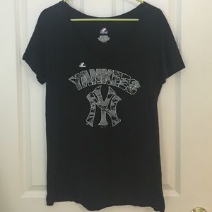 New York Yankees v neck camo