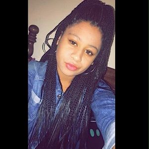 Meet your Posher, Jasmine