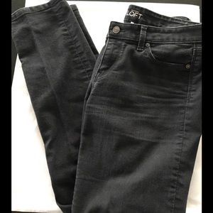 Ann Taylor Loft Black Skinny Jeans