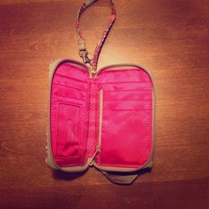 VERA BRADLEY pink wristlet