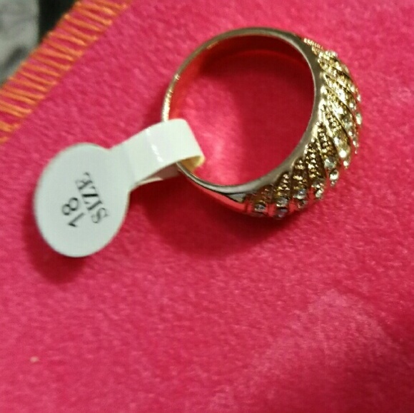 Ring - Picture 2 of 2