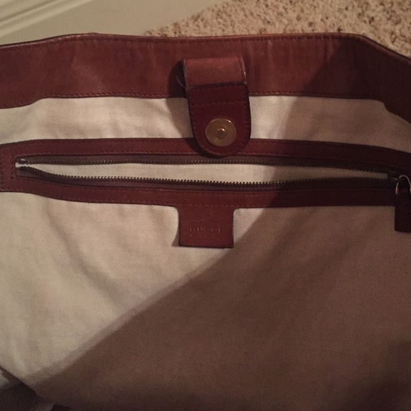Adorable! Gucci signature large tote with floral  Gucci Tote