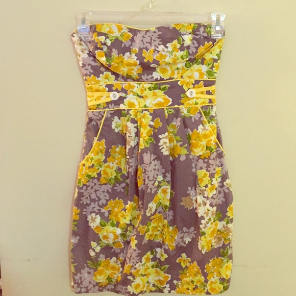 Adorable floral print dress
