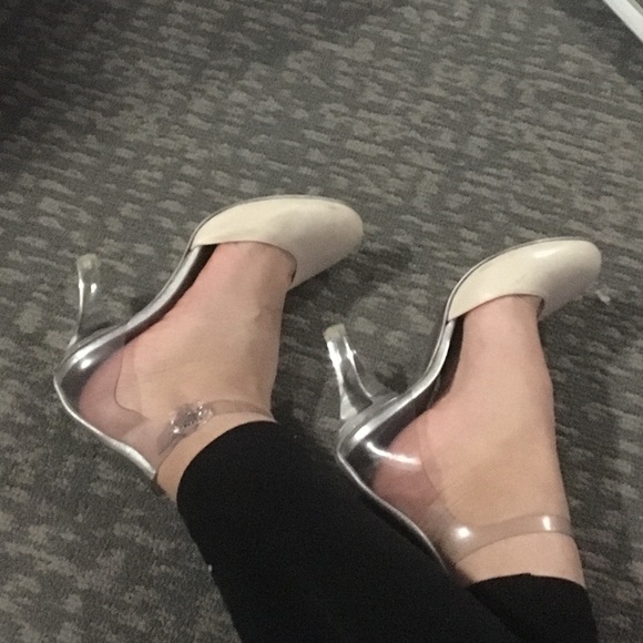 💥💥 FLASH SALE Authentic Chanel heels💥💥💥