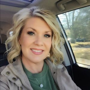 Meet your Posher, Joann