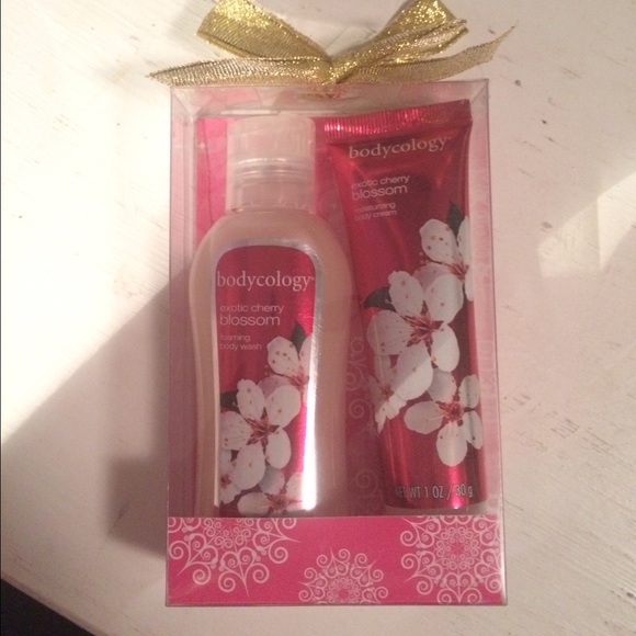 Bodycology, exotic cherry blossom