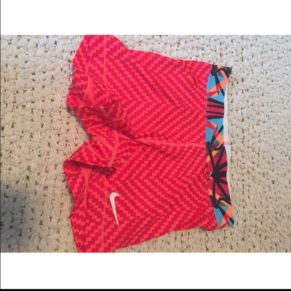 (Worn once) Nike shorts