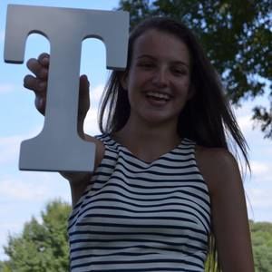 Meet your Posher, Alexis