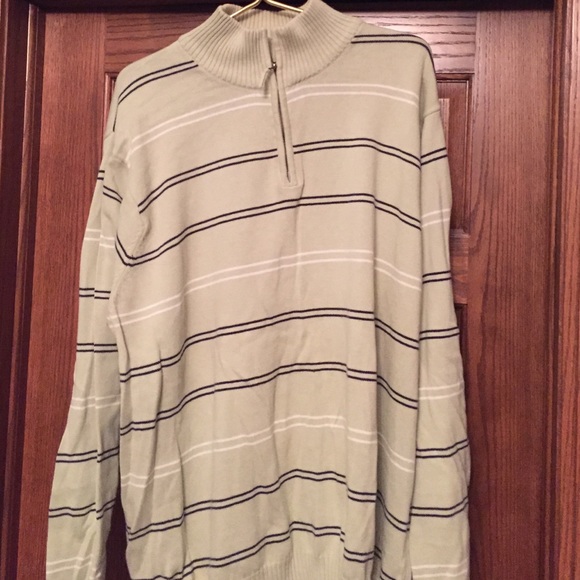 Mens xxl izod sweater. Green