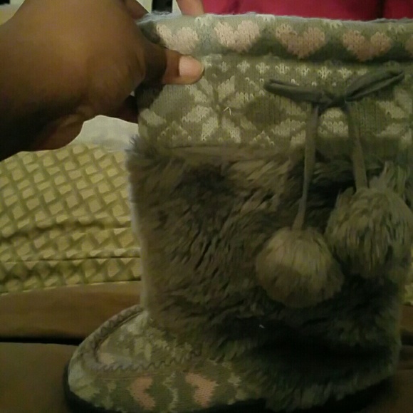Boots - Picture 1 of 3