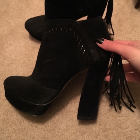 Nine West fringe platform suede booties size 8