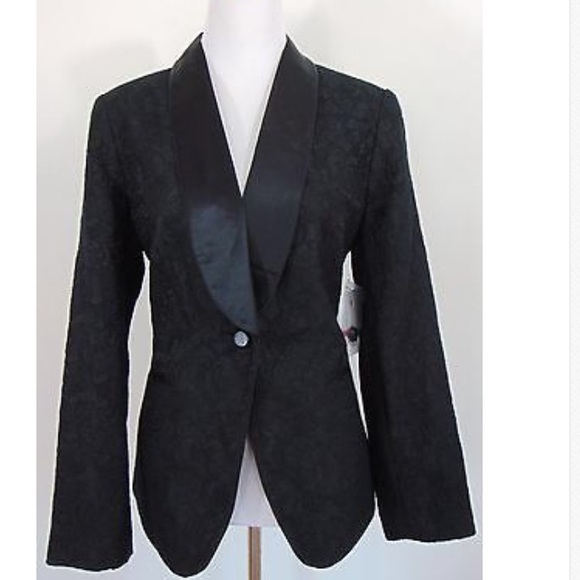 Liz Claiborne Jackets & Blazers - ❤️NWT Liz Claiborne lace black blazer size 12❤️