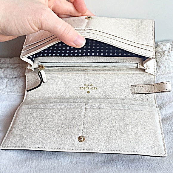 EUC KATE SPADE WHITE LEATHER BOW WALLET WRISTLET - Picture 4 of 4
